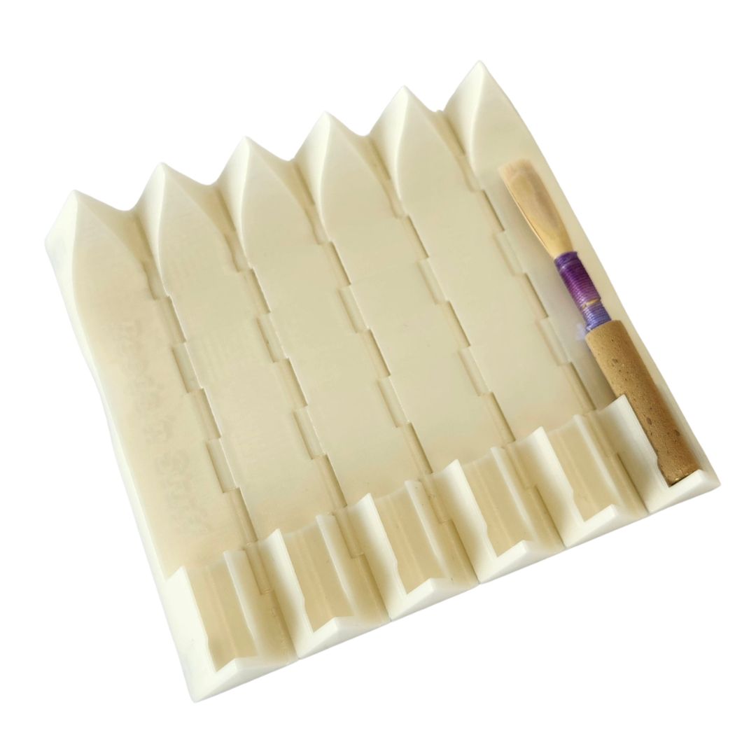 Reeds 'n Stuff Hexagon Oboe Reed Case, Ivory